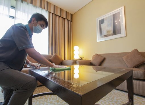 تايم للفنادق تطبق بروتوكول تعقيم متطور مع استعداد صناعة الضيافة للوضع الطبيعي الجديد