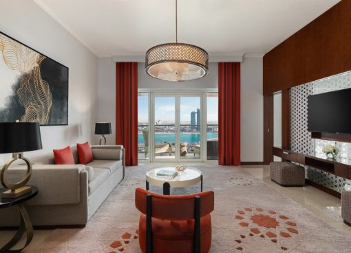 ريكسوس مارينا أبوظبي يكشف عن عرض الإقامة الجديد الخاص بالأجنحة